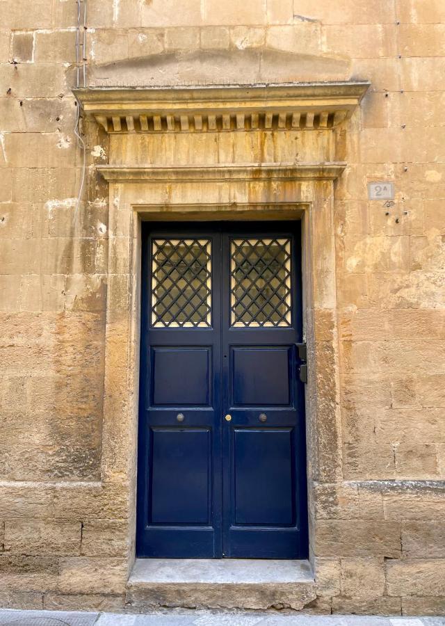 4 Balconi Rooms- Dimora Arditi B&B Lecce Luaran gambar