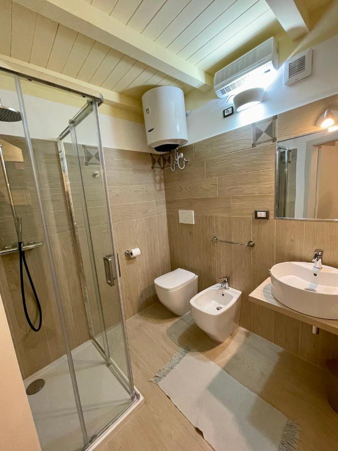 4 Balconi Rooms- Dimora Arditi B&B Lecce Luaran gambar