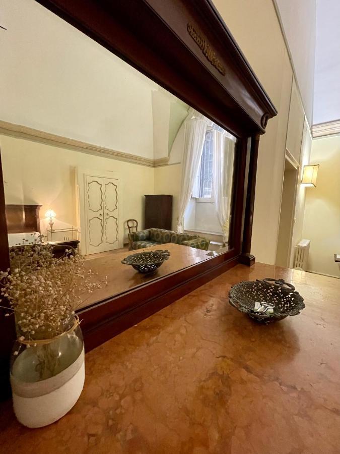 4 Balconi Rooms- Dimora Arditi B&B Lecce Luaran gambar