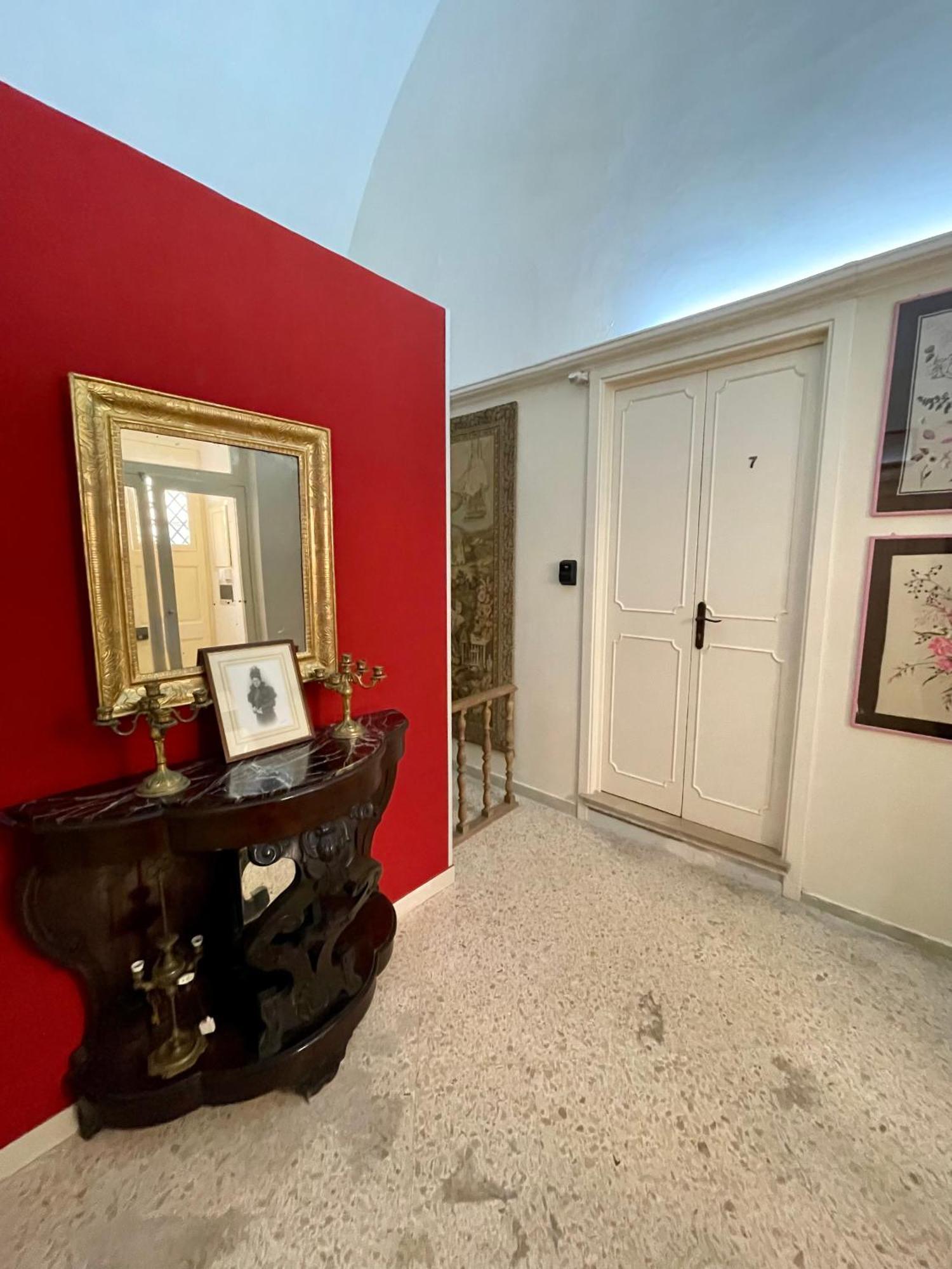 4 Balconi Rooms- Dimora Arditi B&B Lecce Luaran gambar